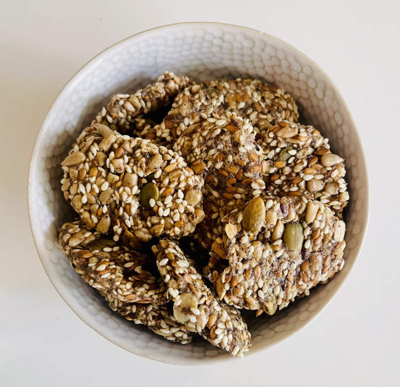 Cracked Black Pepper Seed Crackers